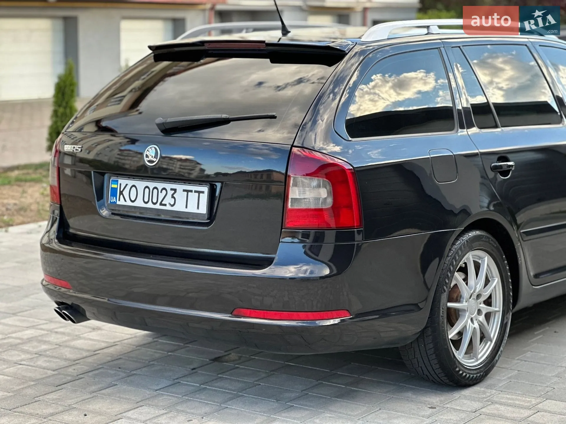 2010 Skoda Octavia - мініатюра 16