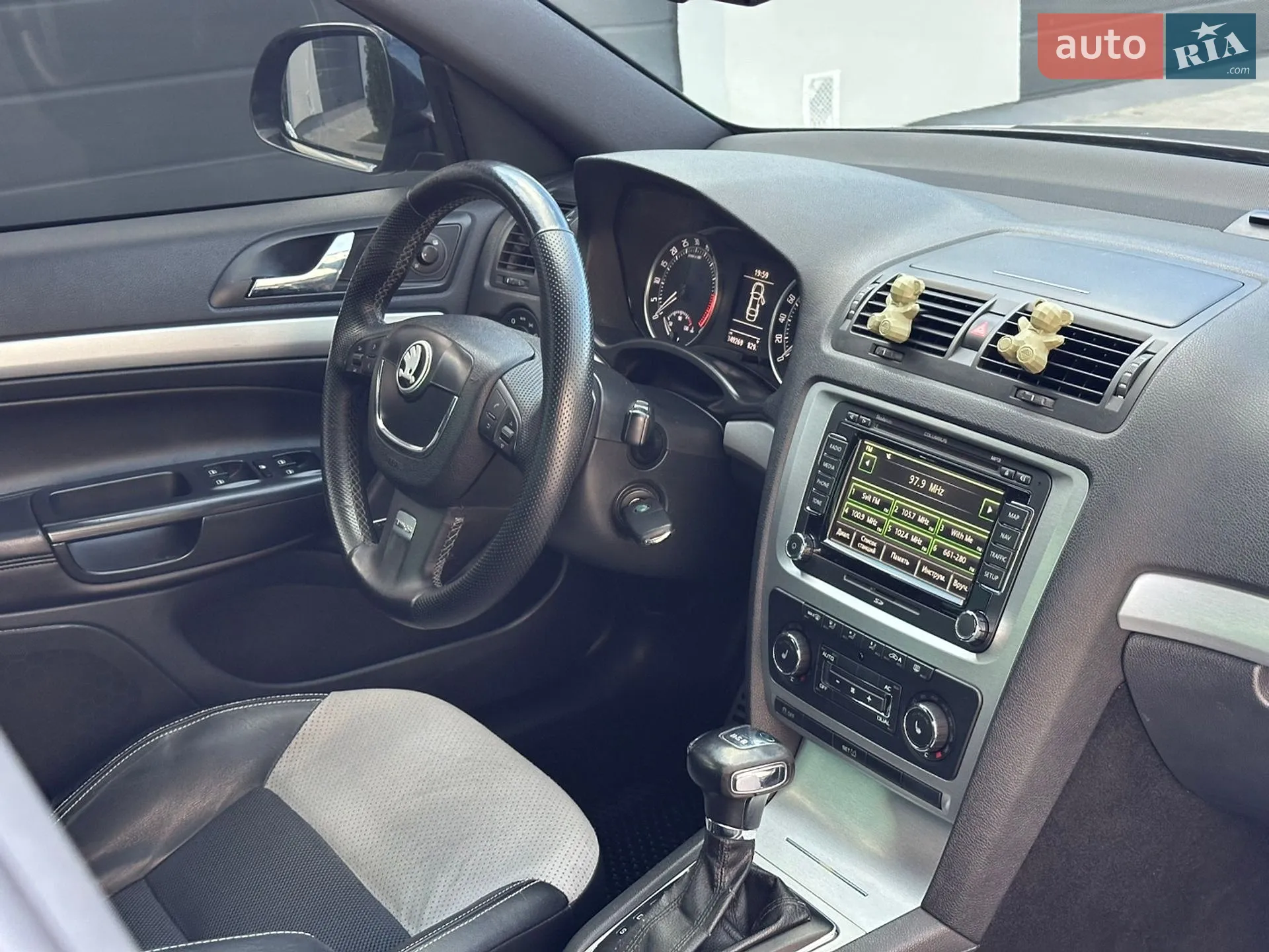 2010 Skoda Octavia - мініатюра 21