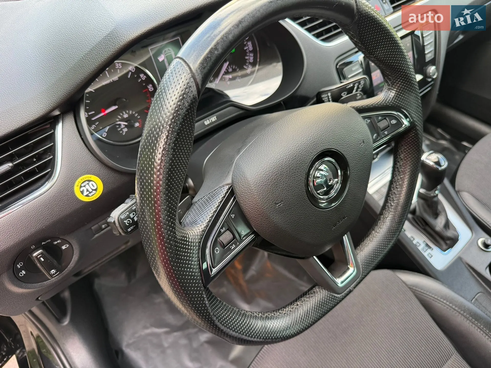 2015 Skoda Octavia - мініатюра 27