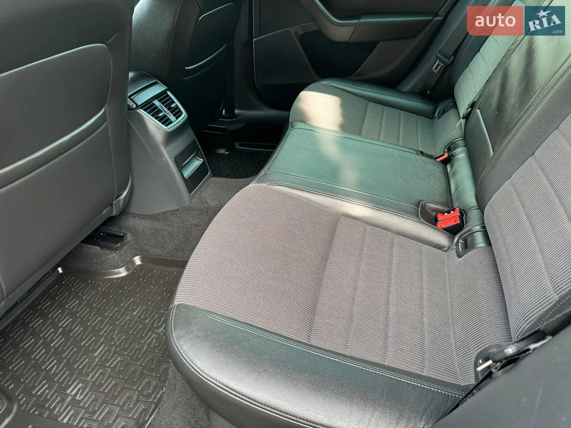 2015 Skoda Octavia - мініатюра 45