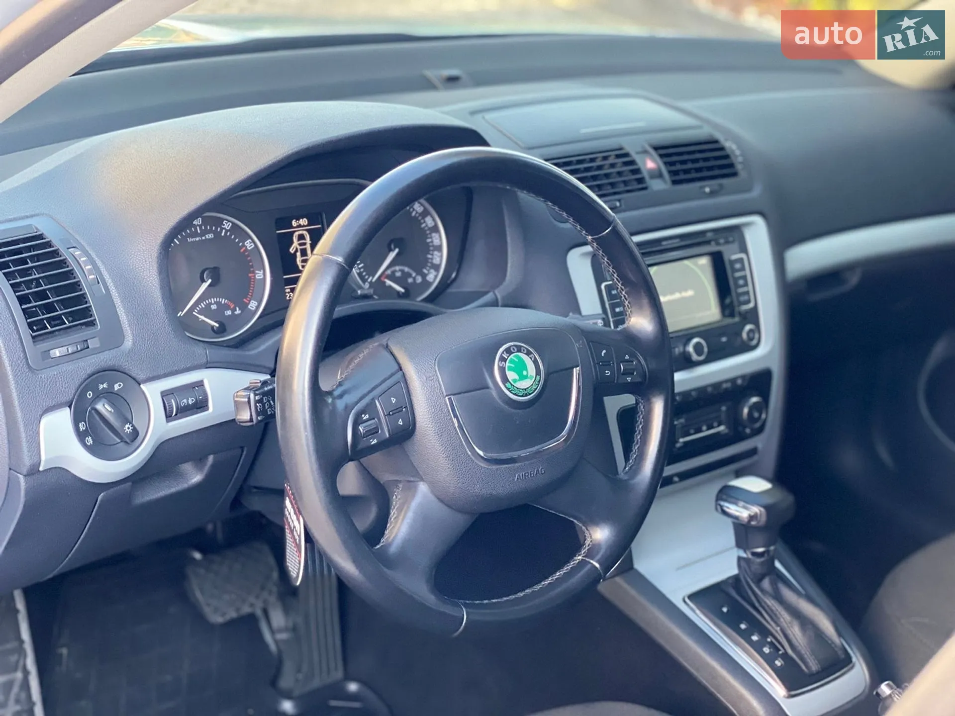 2010 Skoda Octavia - мініатюра 21