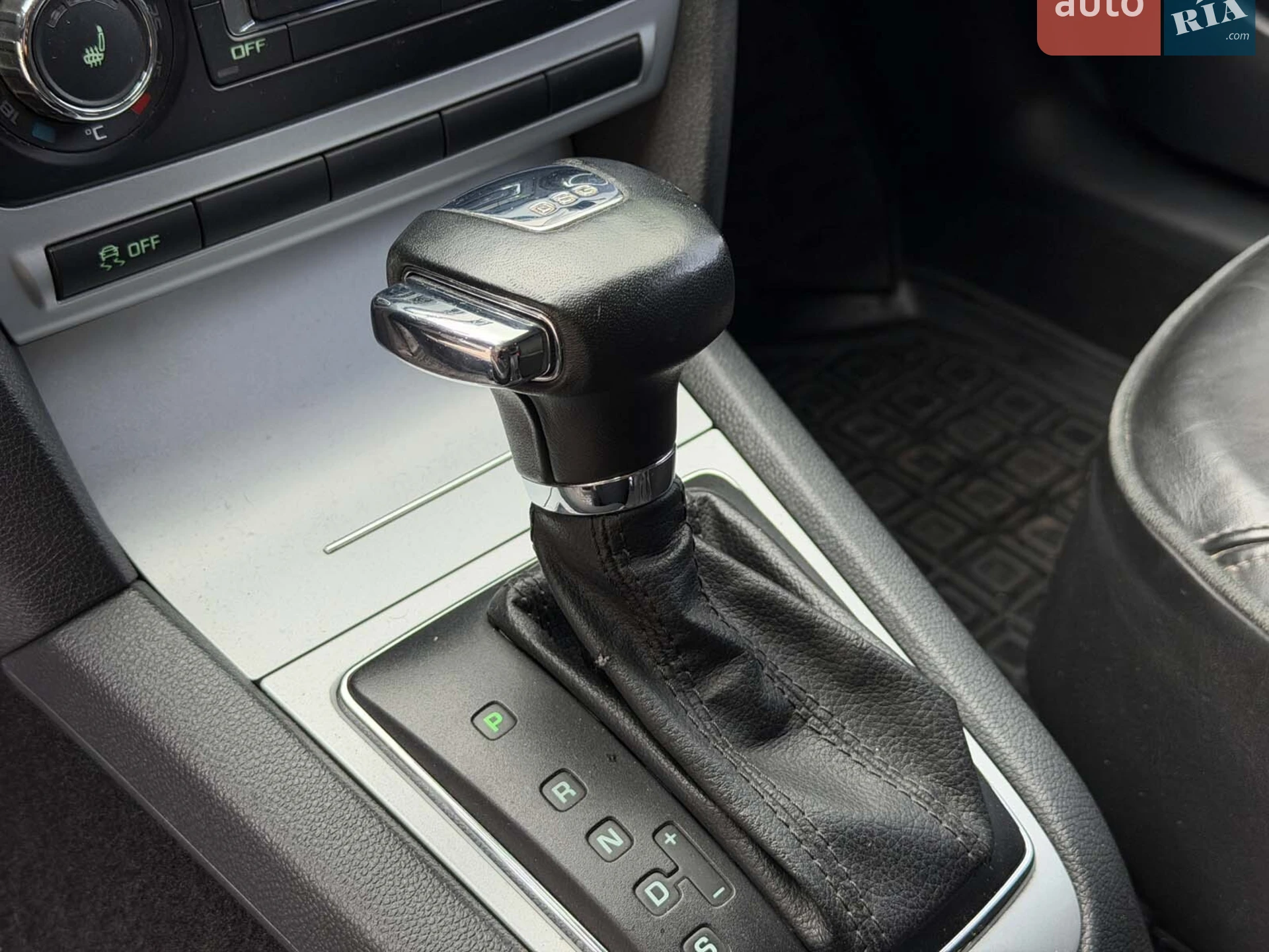 2011 Skoda Octavia - мініатюра 15