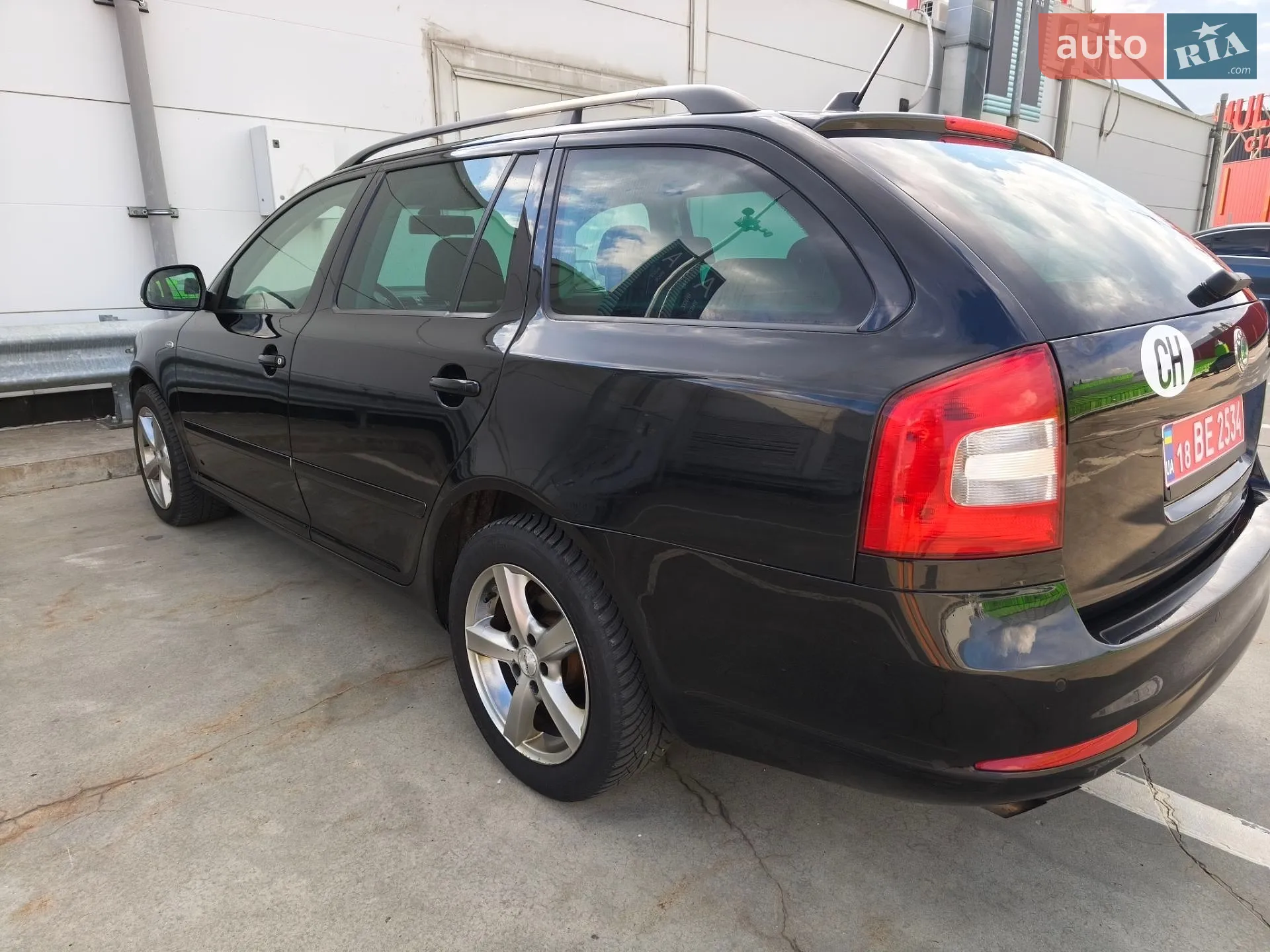 2010 Skoda Octavia - мініатюра 4