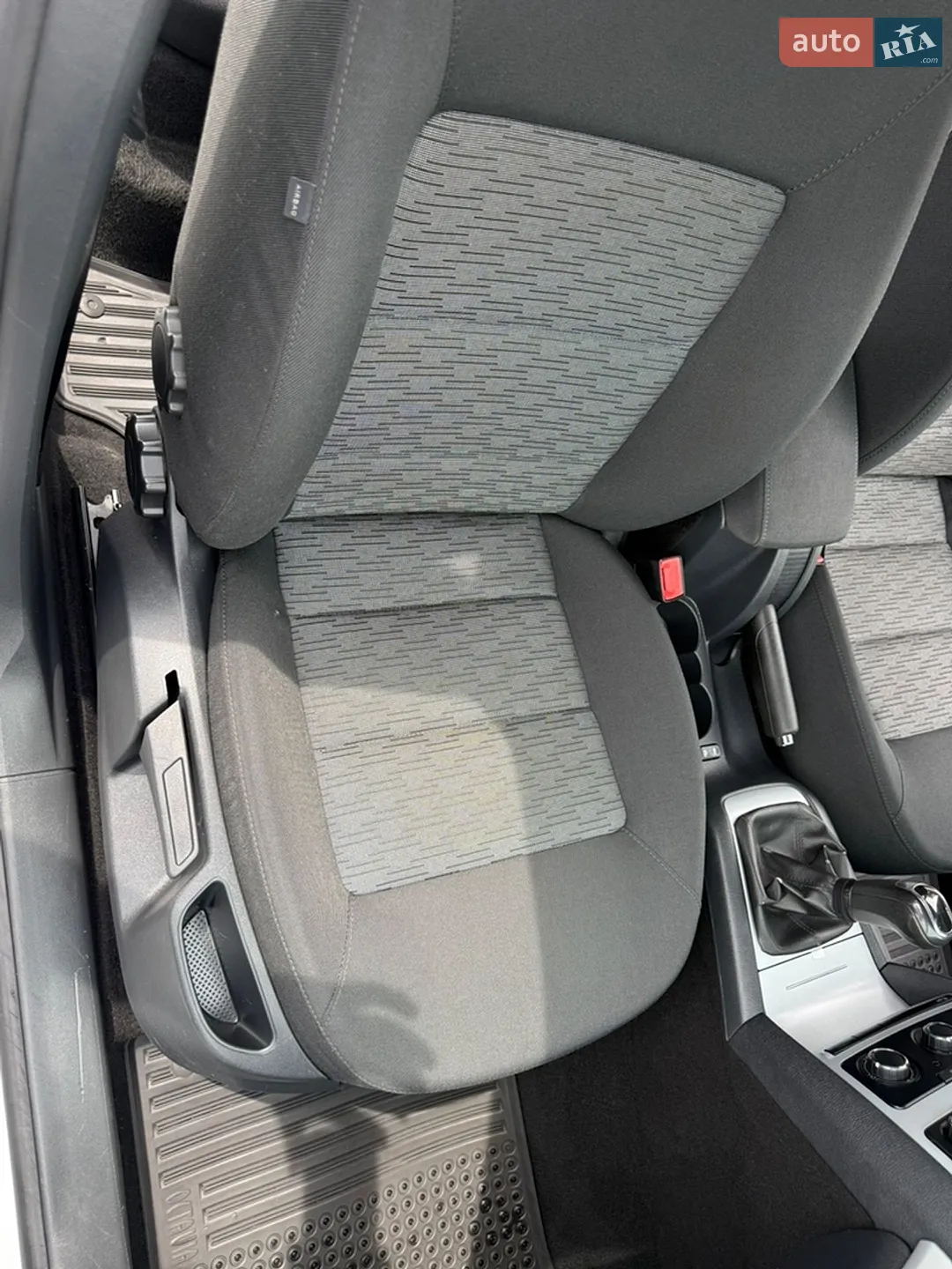 2011 Skoda Octavia - мініатюра 30