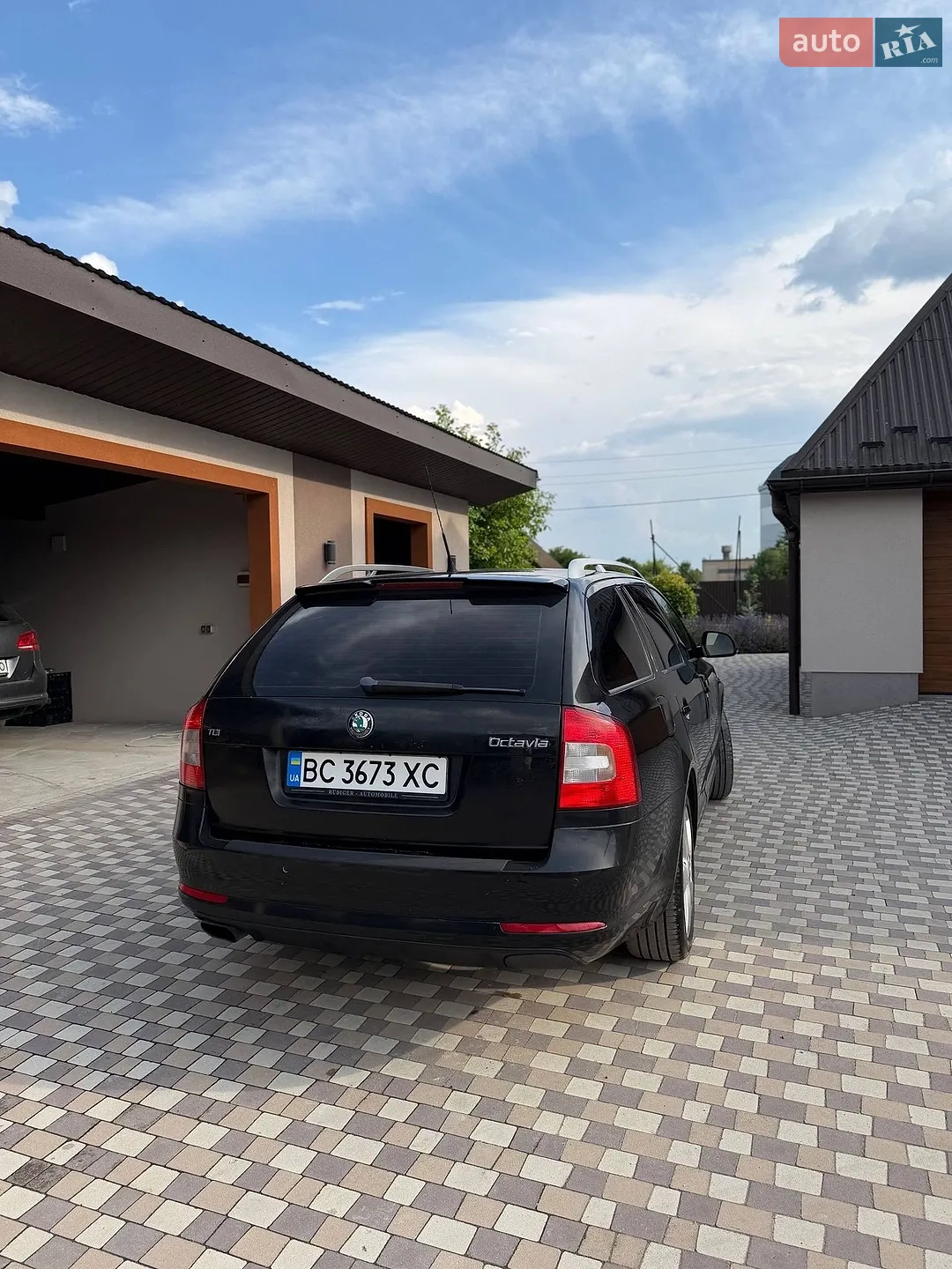 2010 Skoda Octavia - мініатюра 10