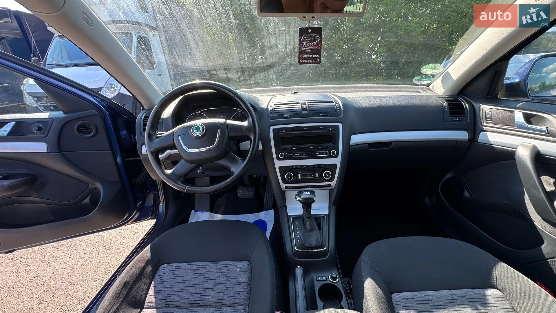 2010 Skoda Octavia - мініатюра 16