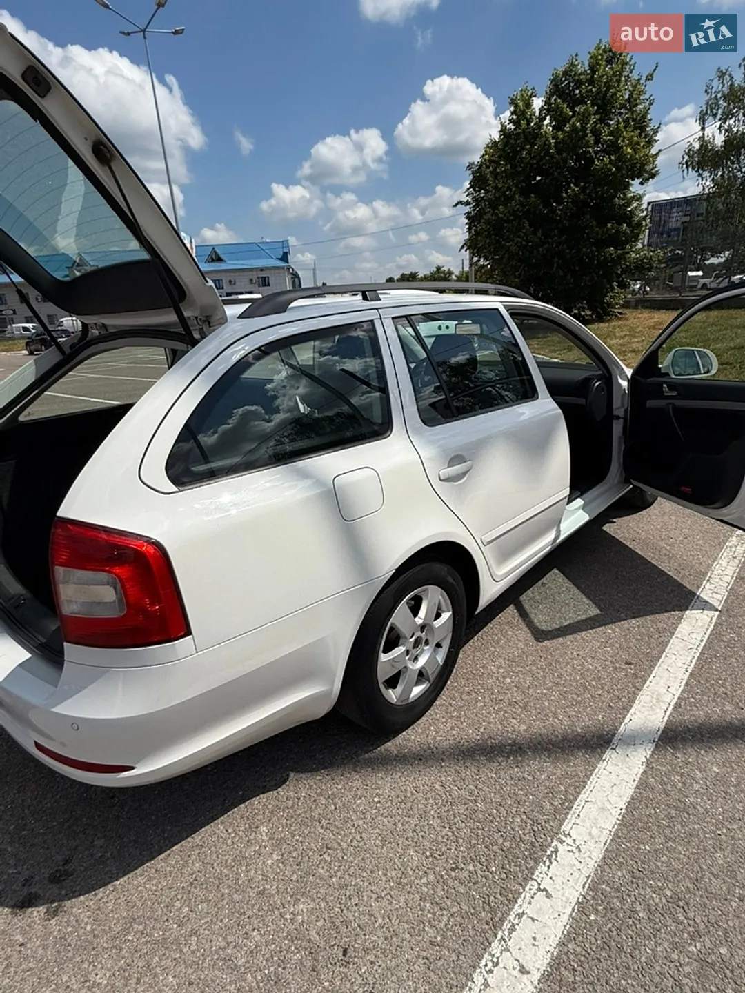 2011 Skoda Octavia - мініатюра 11
