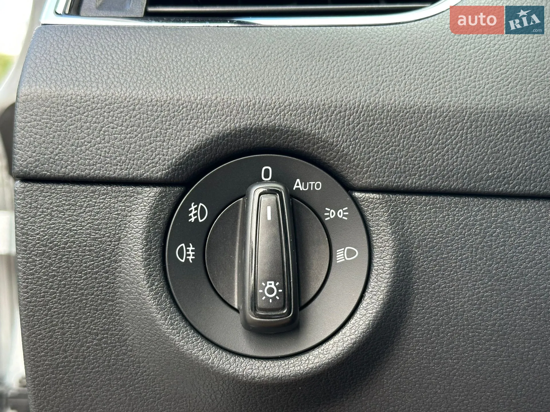 2016 Skoda Octavia - мініатюра 37