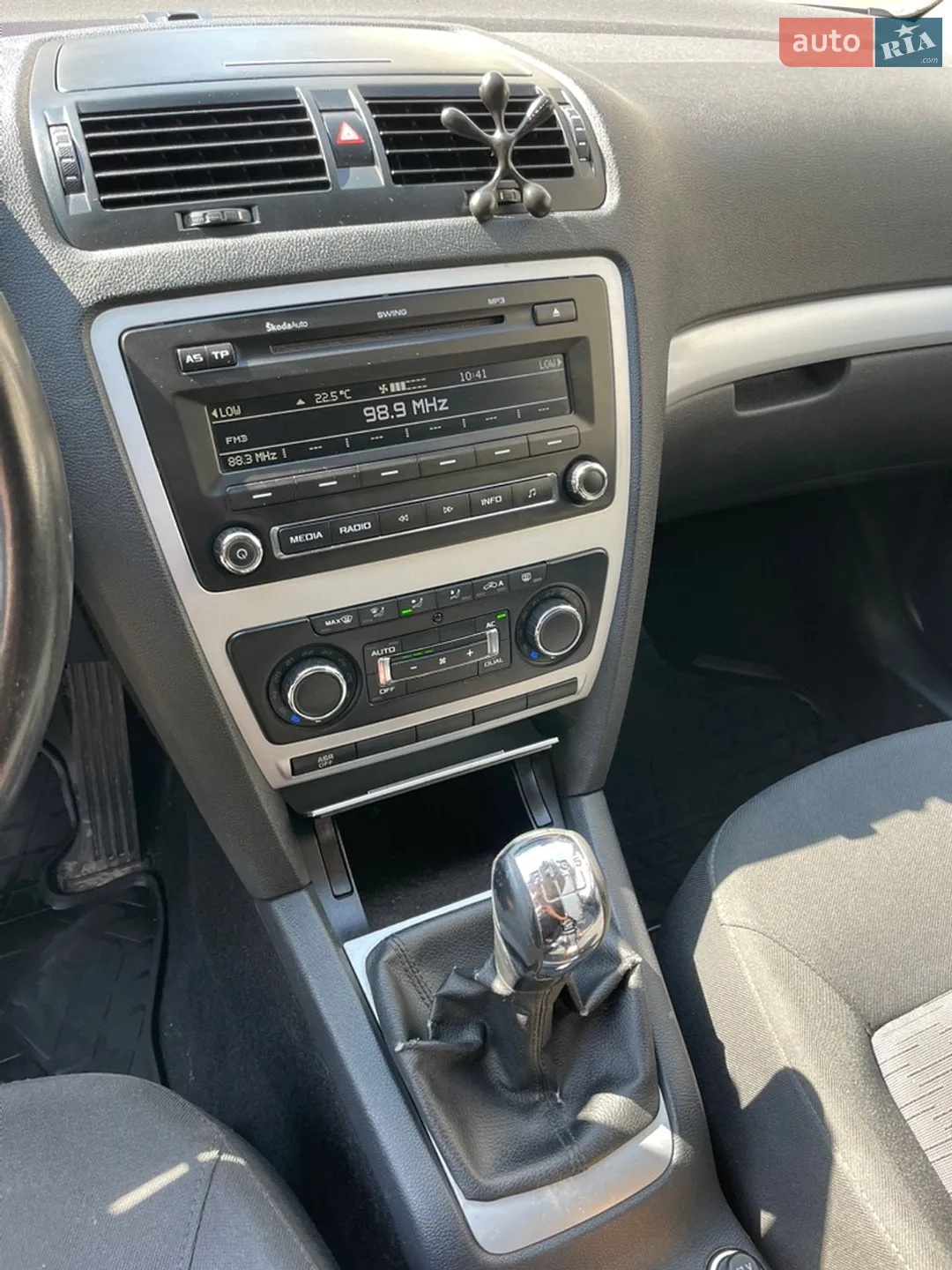 2010 Skoda Octavia - мініатюра 25