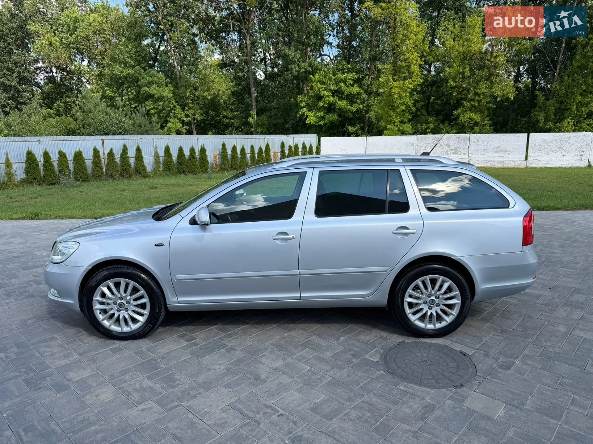 2010 Skoda Octavia - мініатюра 5