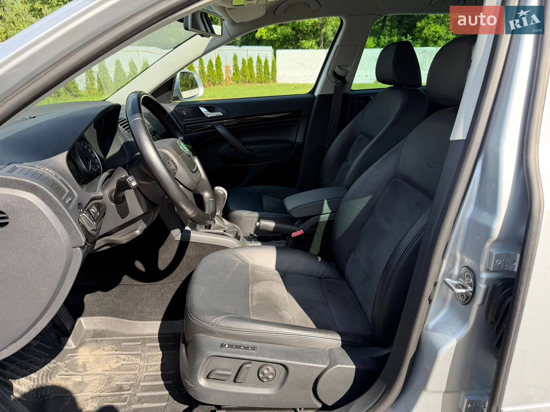 2010 Skoda Octavia - мініатюра 42