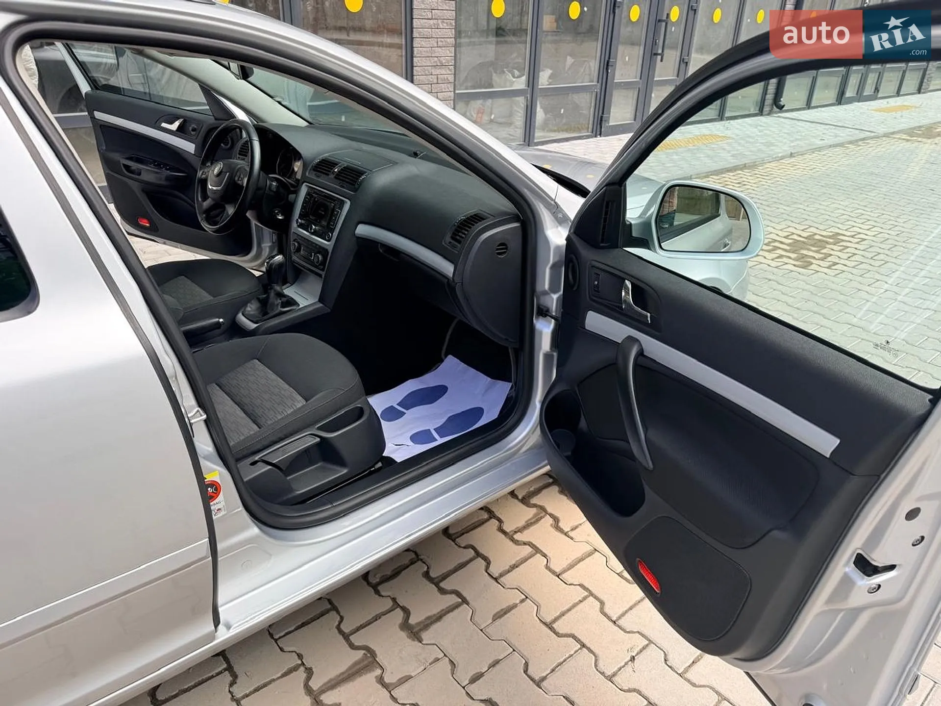 2011 Skoda Octavia - мініатюра 13