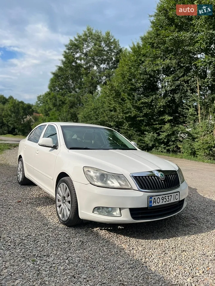2010 Skoda Octavia - мініатюра 9
