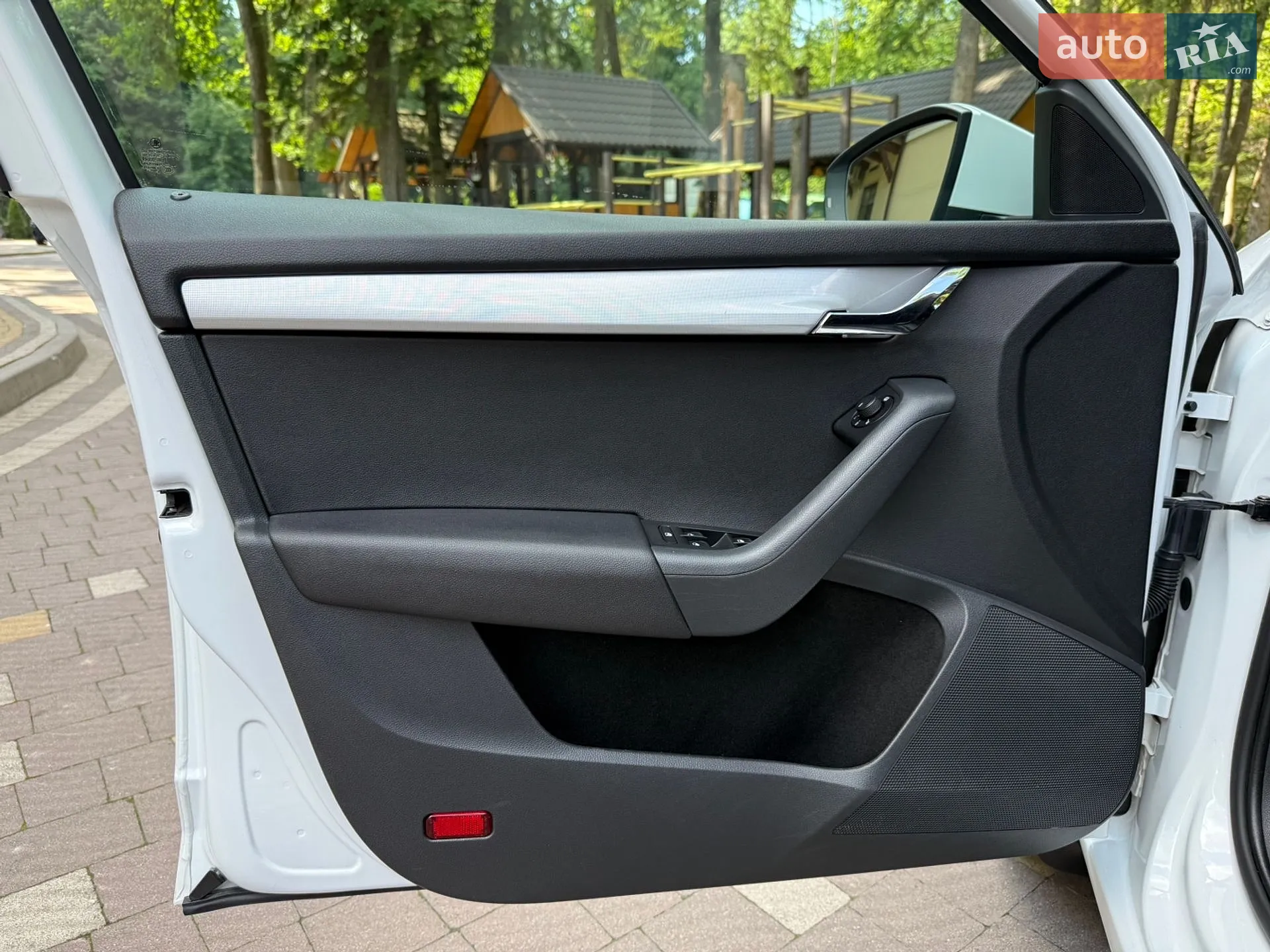 2016 Skoda Octavia - мініатюра 121