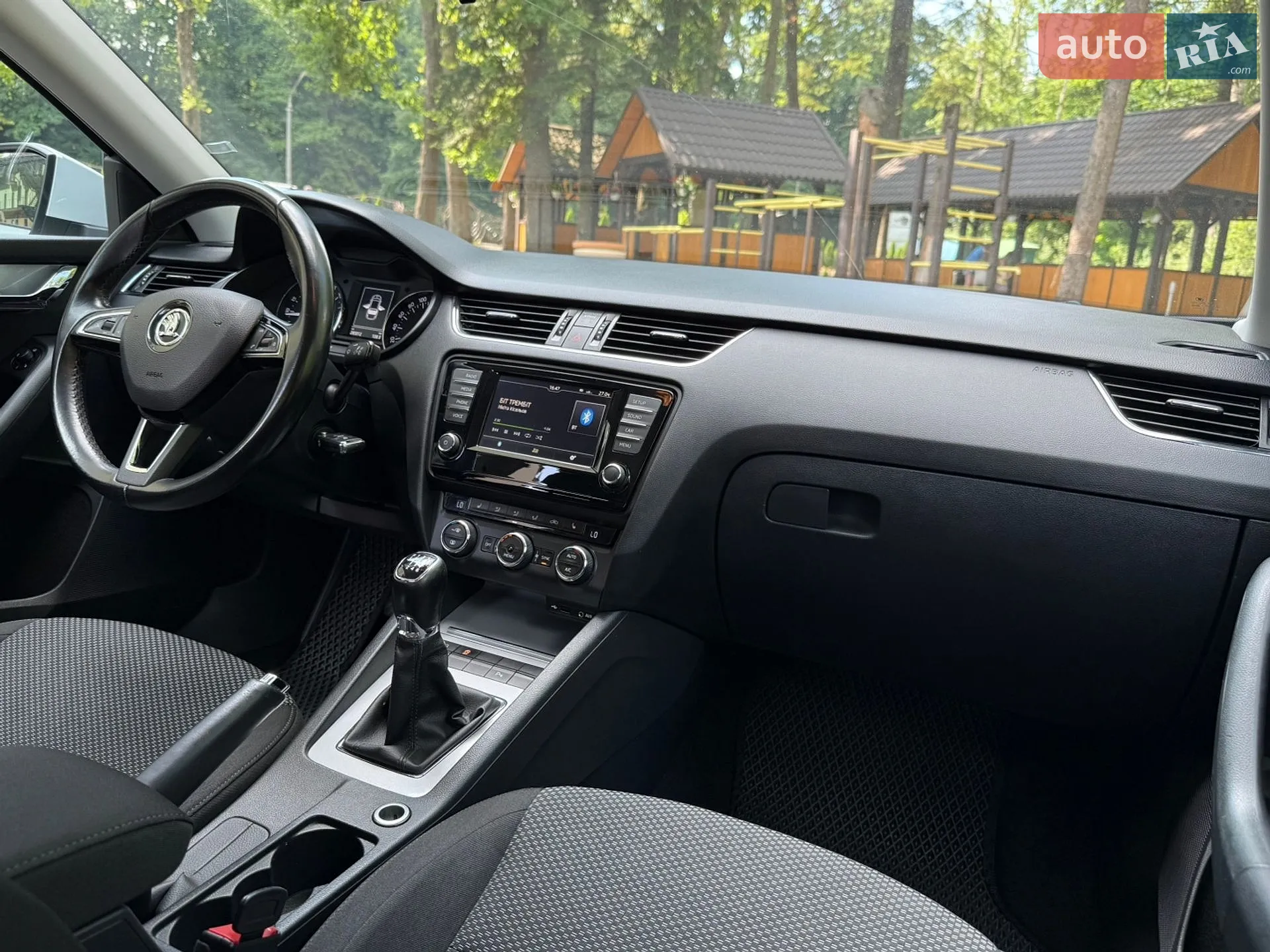 2016 Skoda Octavia - мініатюра 145
