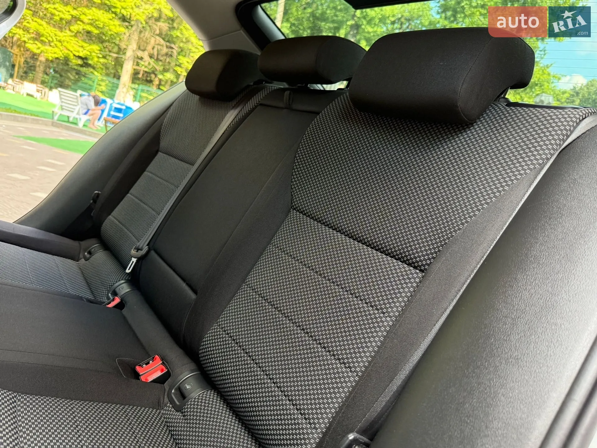 2016 Skoda Octavia - мініатюра 176