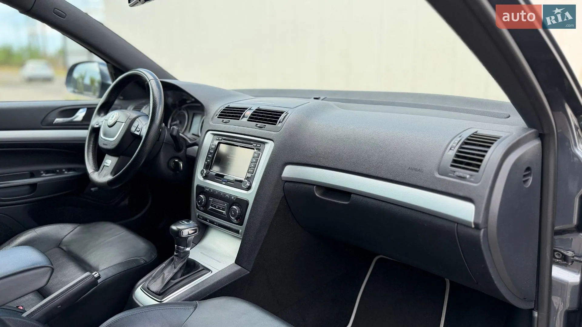 2011 Skoda Octavia - мініатюра 51