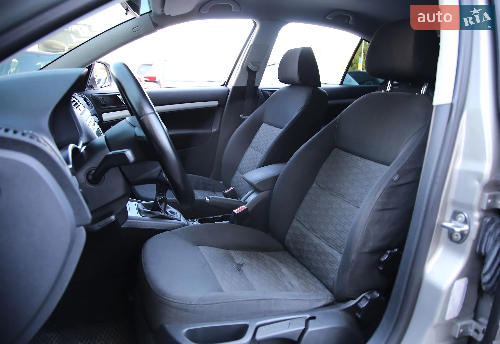2010 Skoda Octavia - мініатюра 7