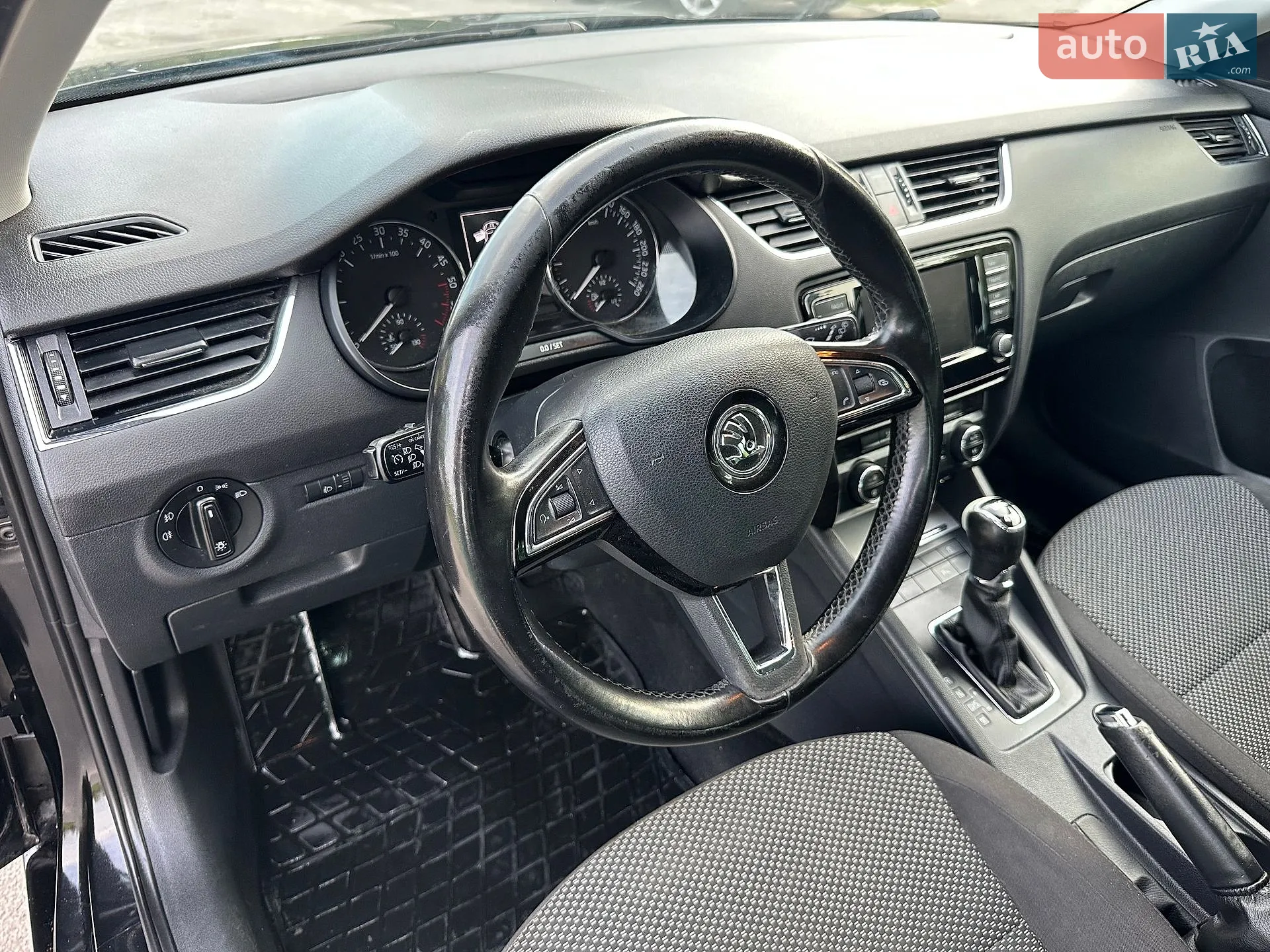 2015 Skoda Octavia - мініатюра 12