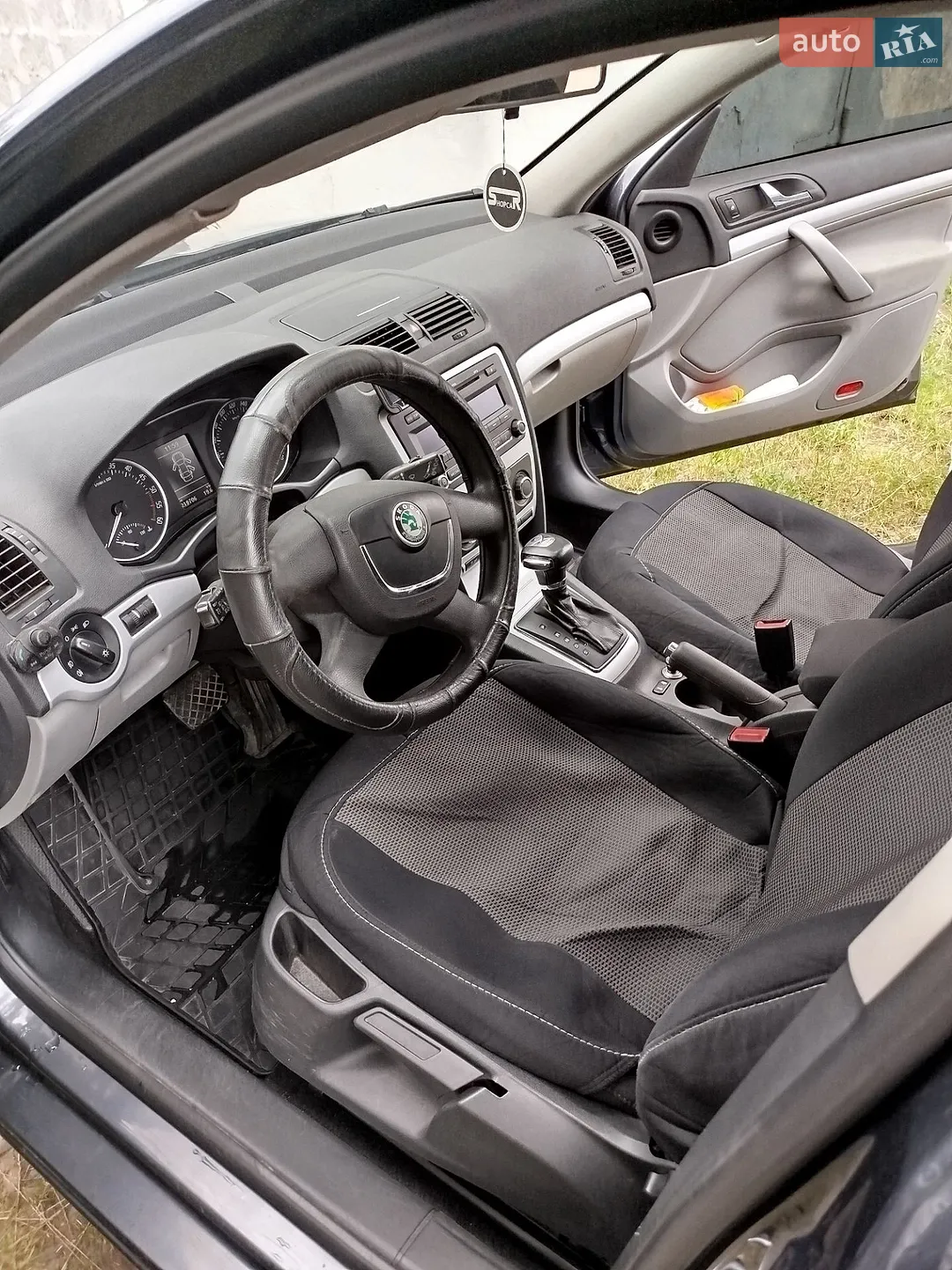 2011 Skoda Octavia - мініатюра 8