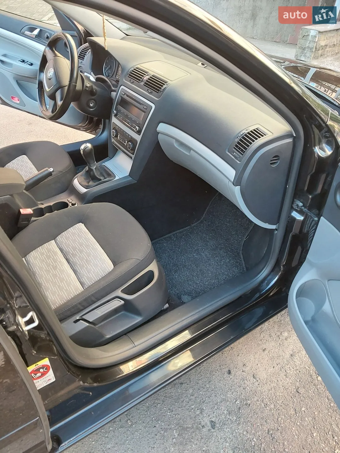 2011 Skoda Octavia - мініатюра 30