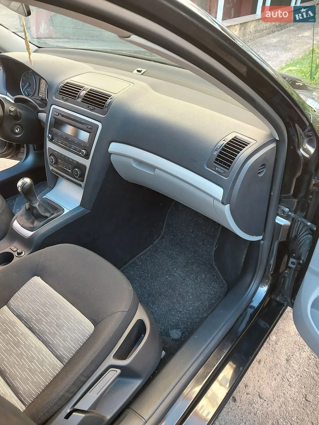 2011 Skoda Octavia - мініатюра 33