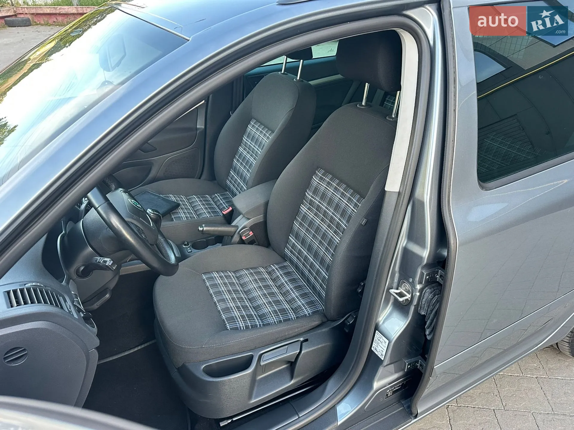 2012 Skoda Octavia - мініатюра 37