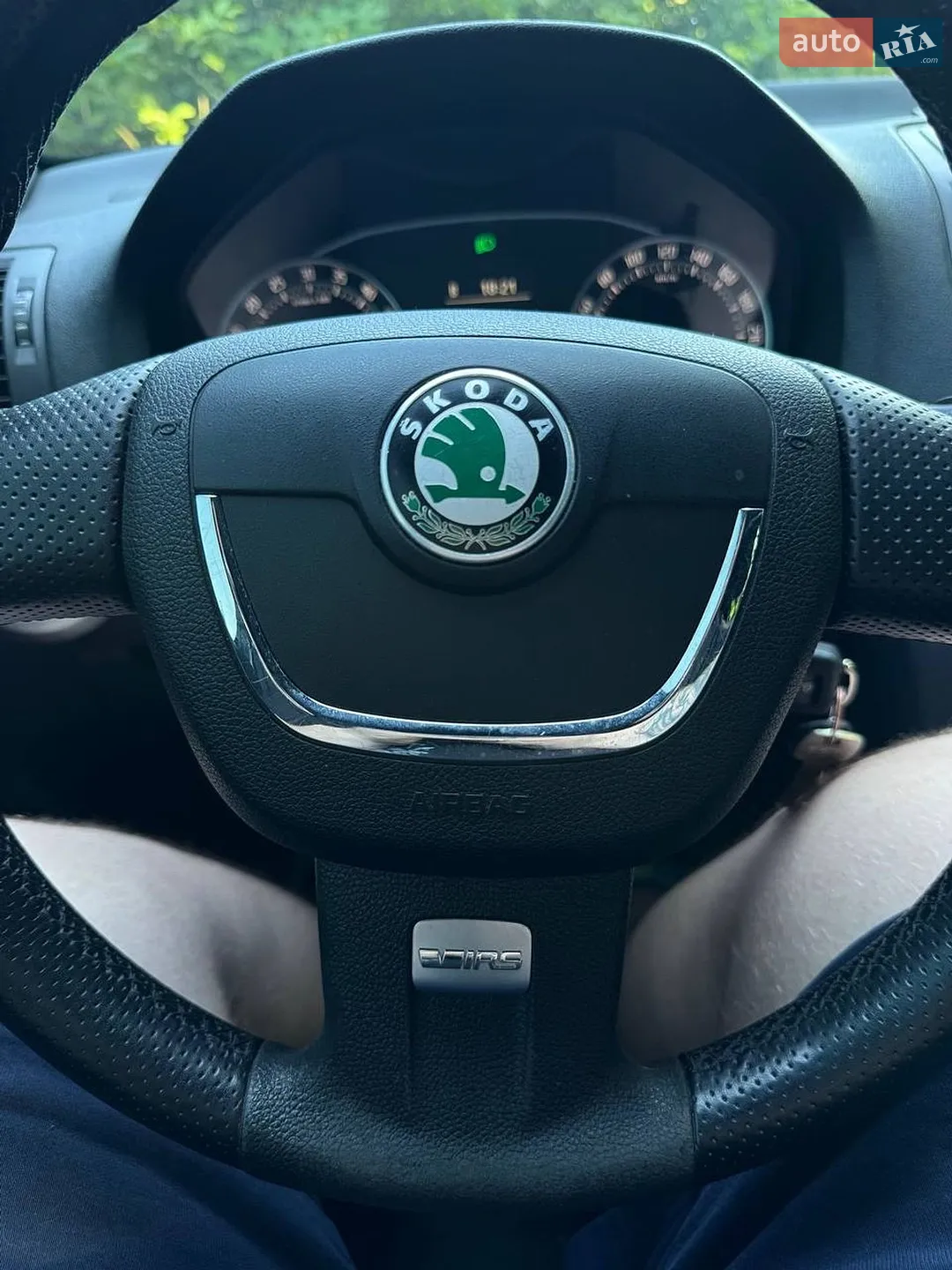 2010 Skoda Octavia - мініатюра 87