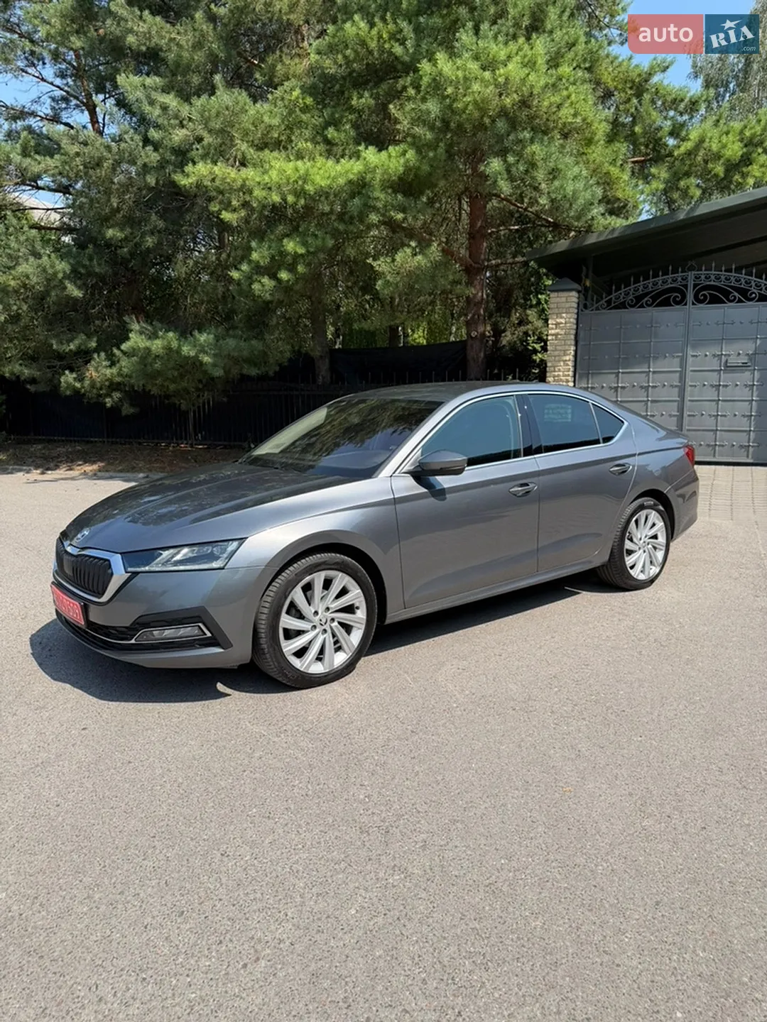 2022 Skoda Octavia - фото 1