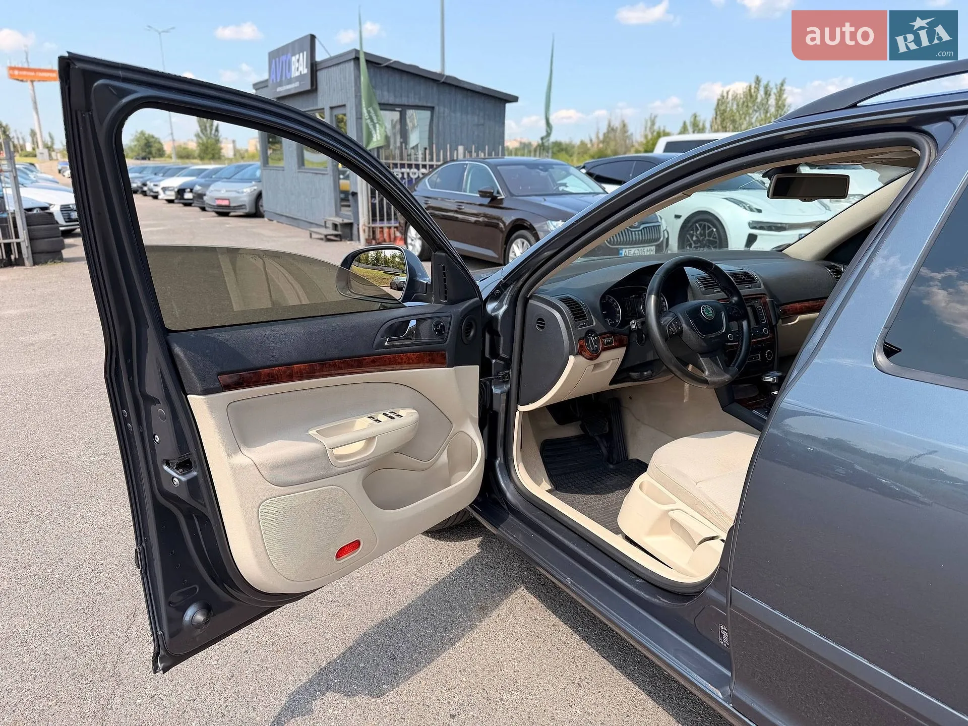 2011 Skoda Octavia - мініатюра 36