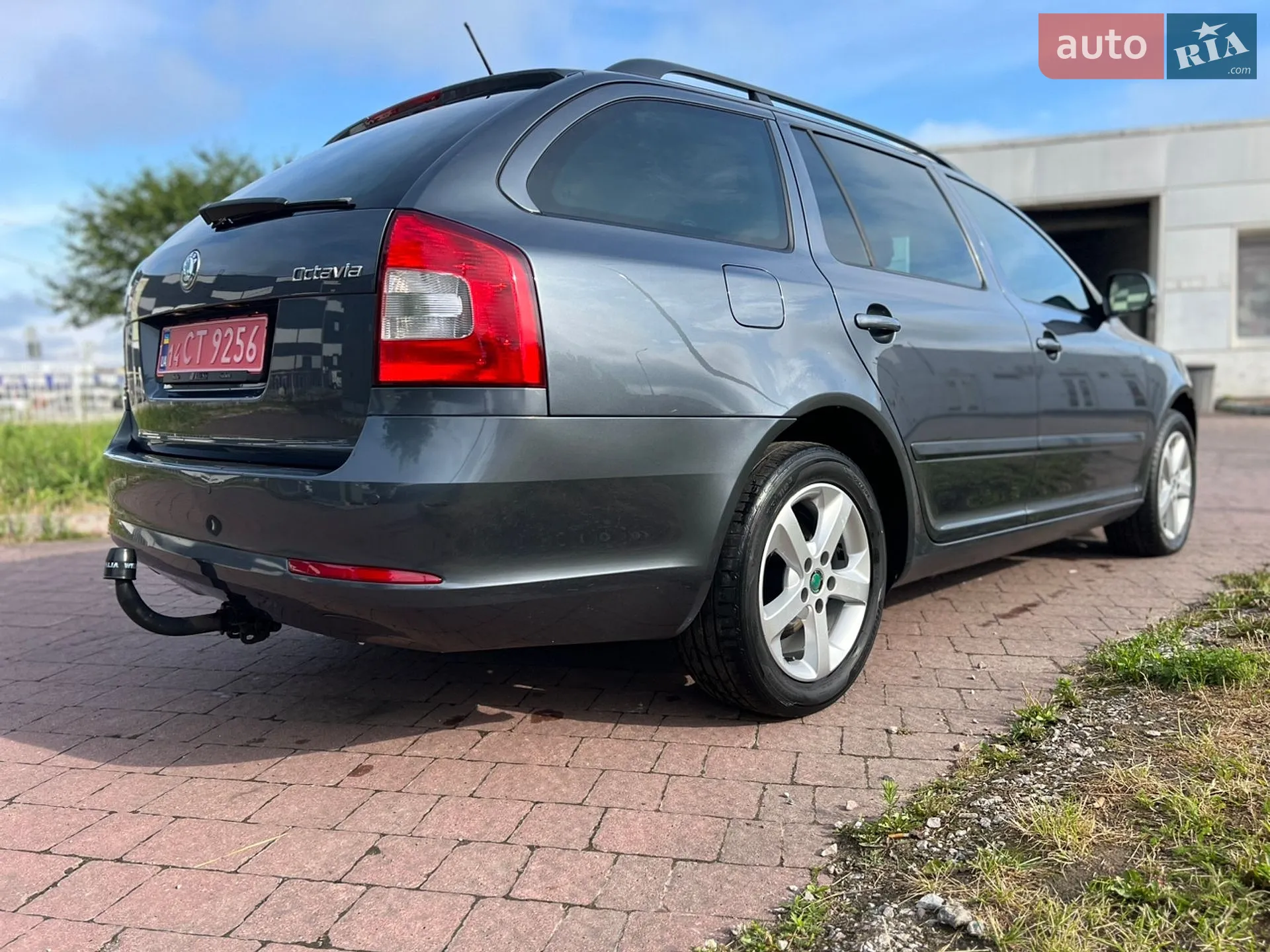 2011 Skoda Octavia - мініатюра 12