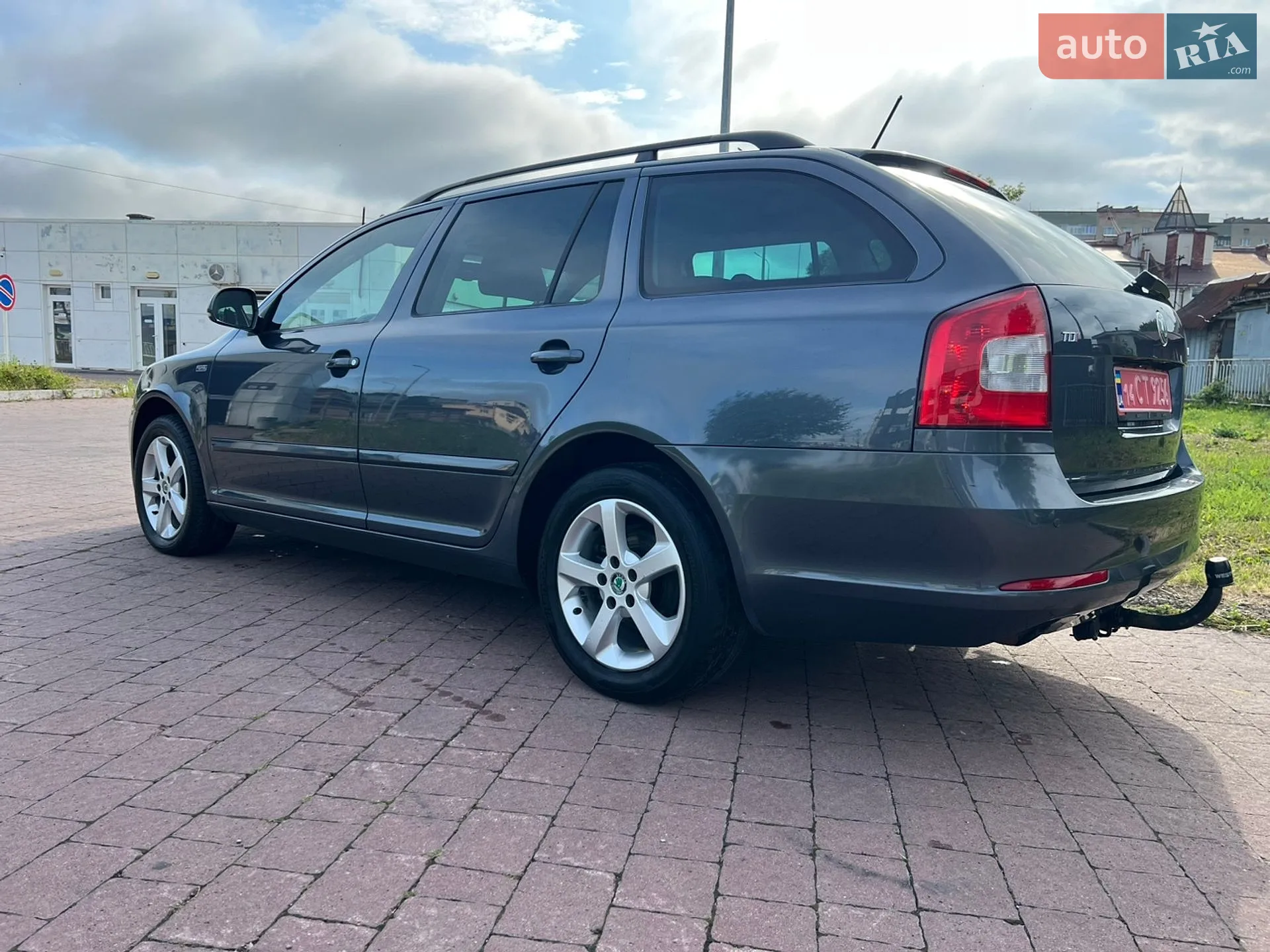 2011 Skoda Octavia - мініатюра 9