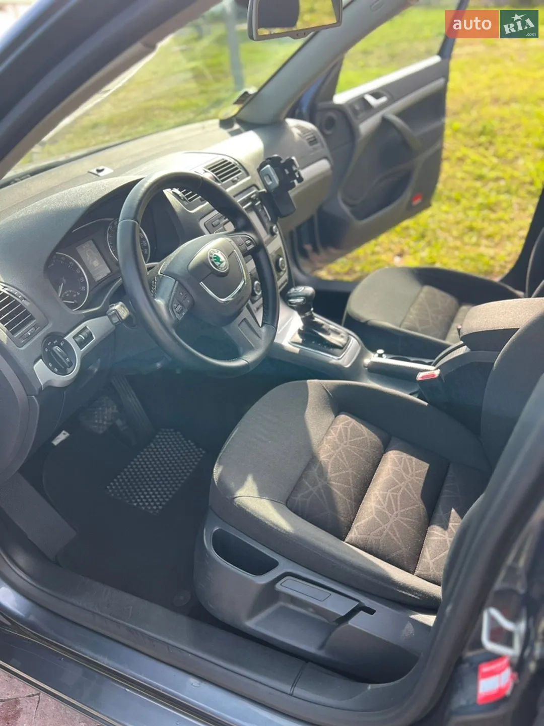 2011 Skoda Octavia - мініатюра 47