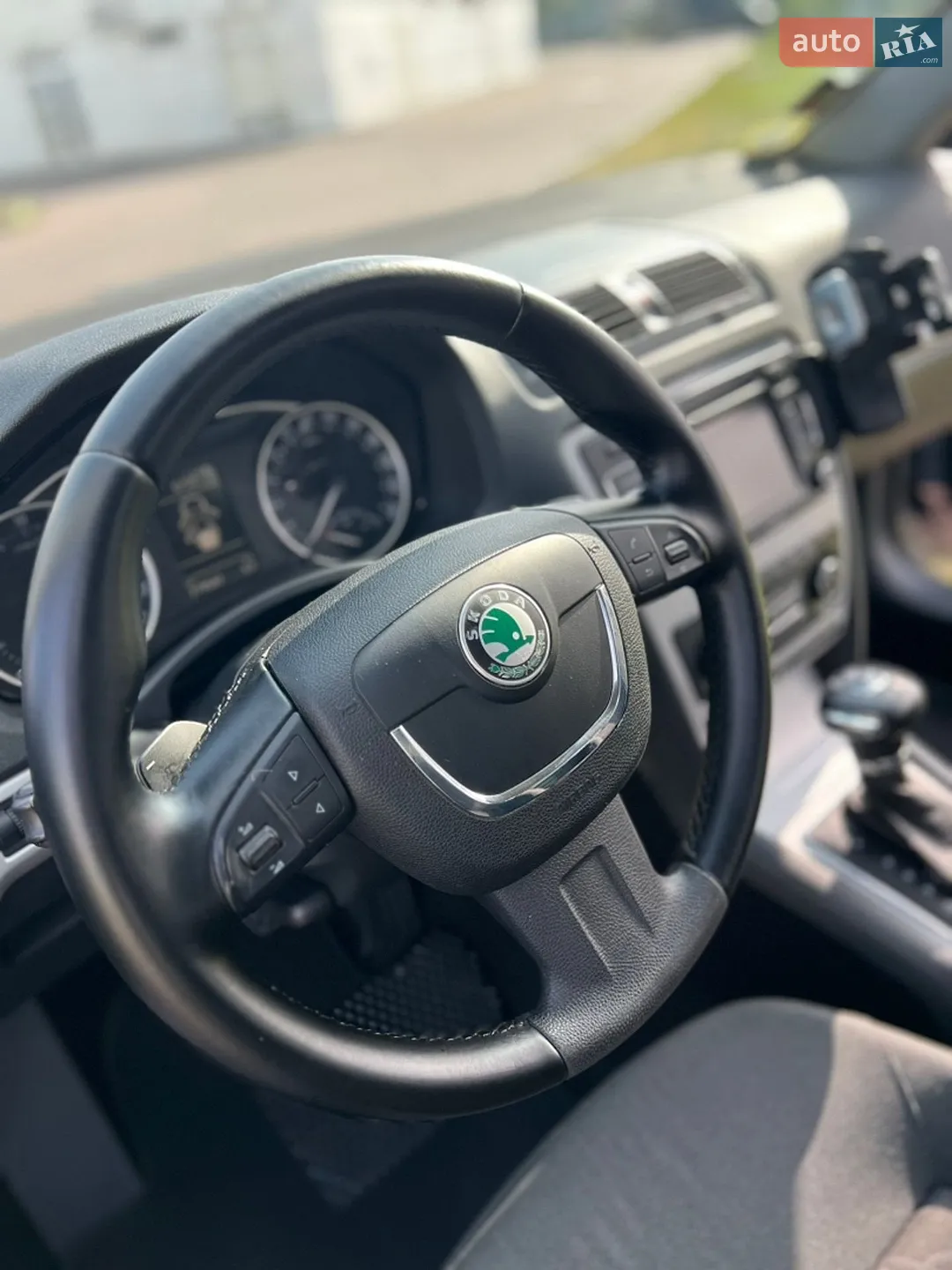 2011 Skoda Octavia - мініатюра 48
