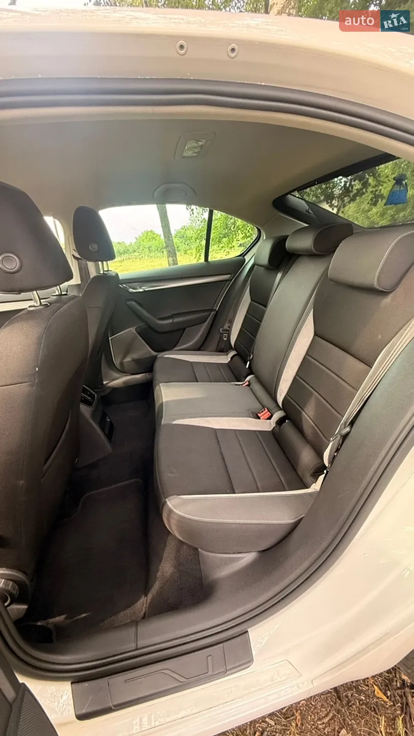 2017 Skoda Octavia - мініатюра 21