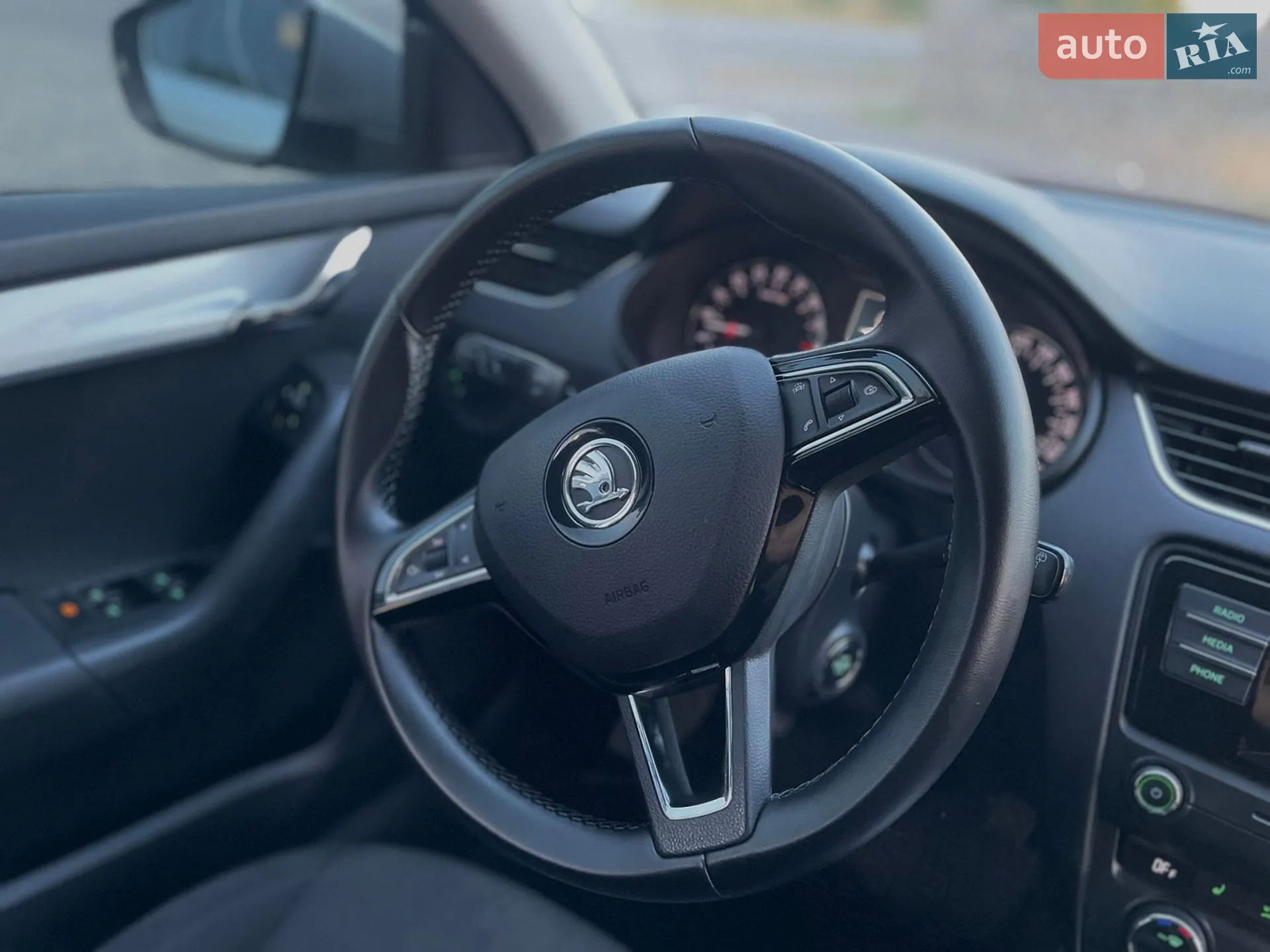 2015 Skoda Octavia - мініатюра 23