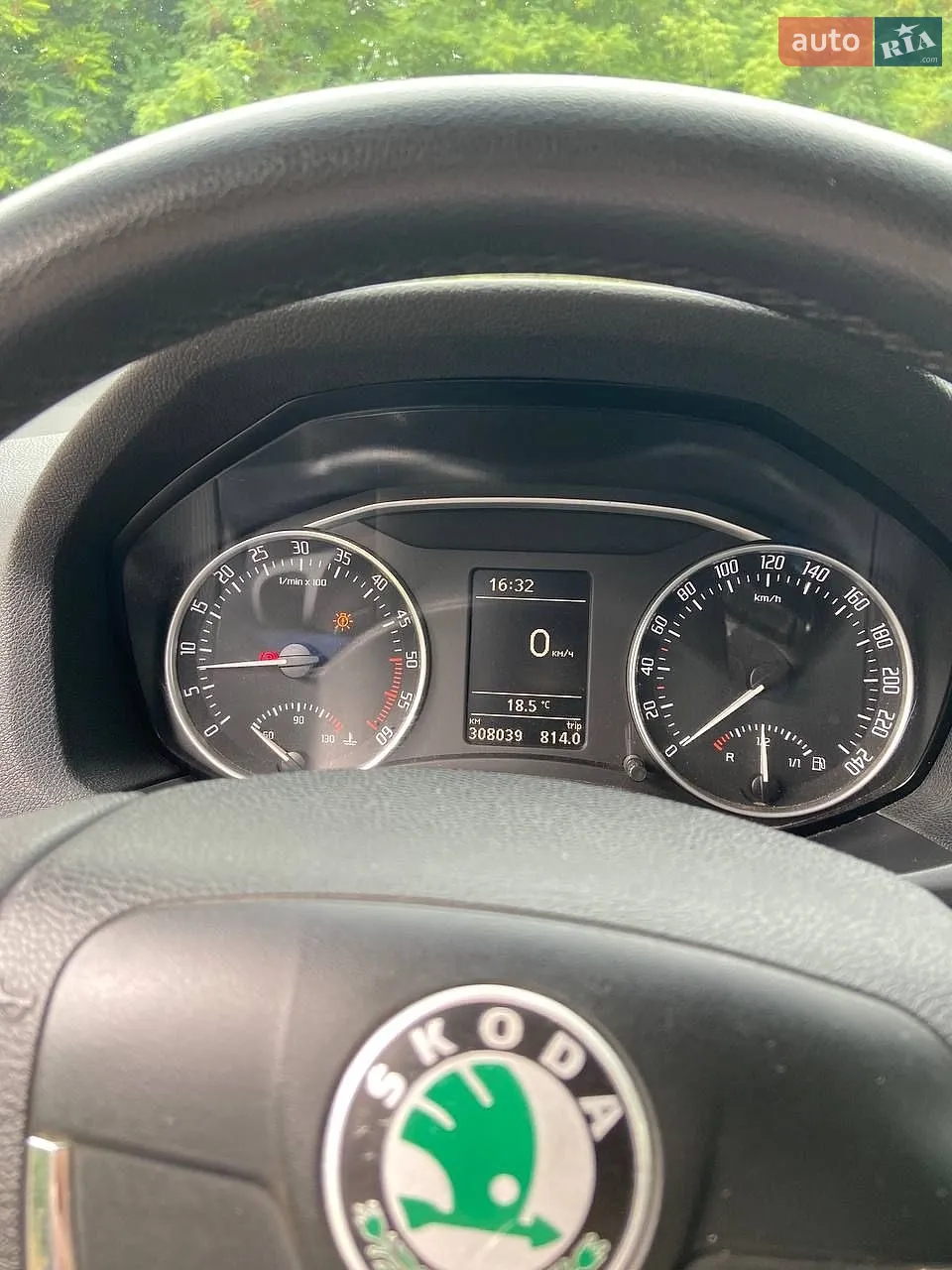 2011 Skoda Octavia - мініатюра 10