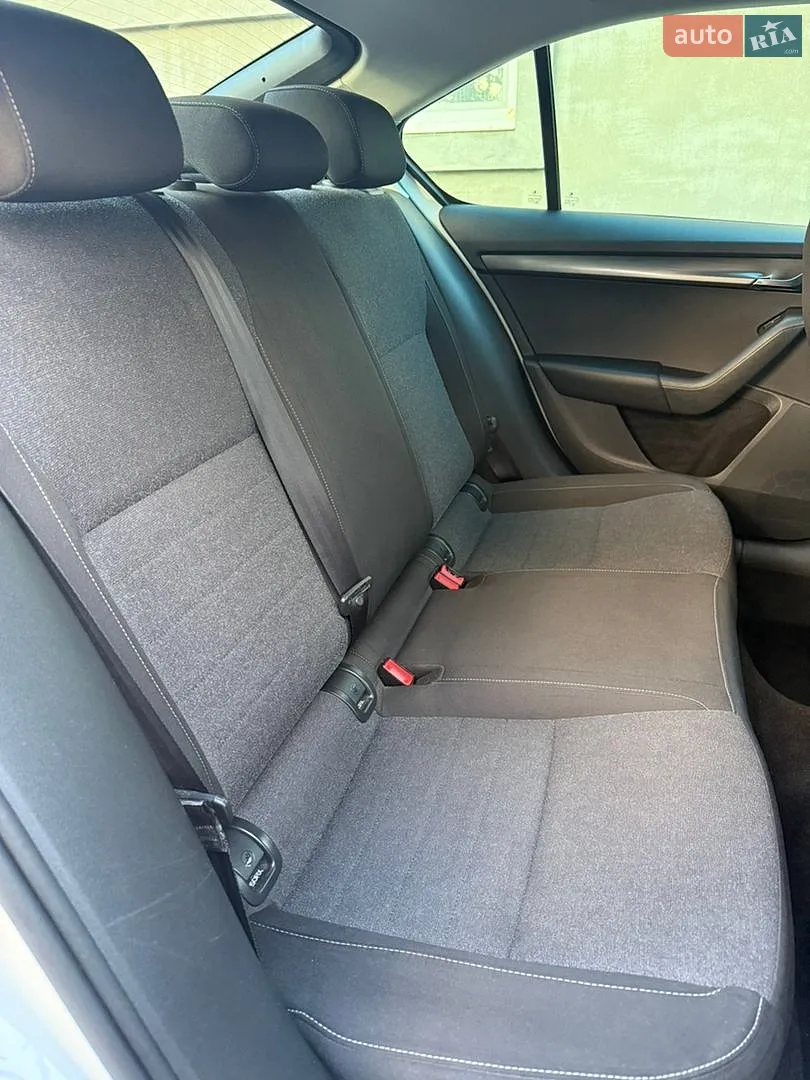 2019 Skoda Octavia - мініатюра 40