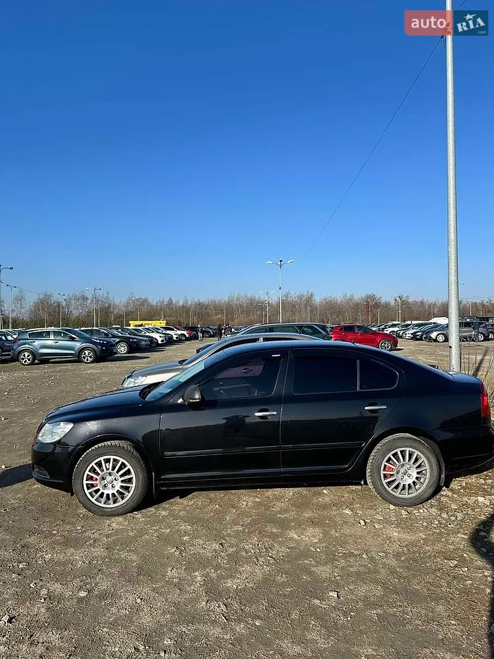 2011 Skoda Octavia - мініатюра 32