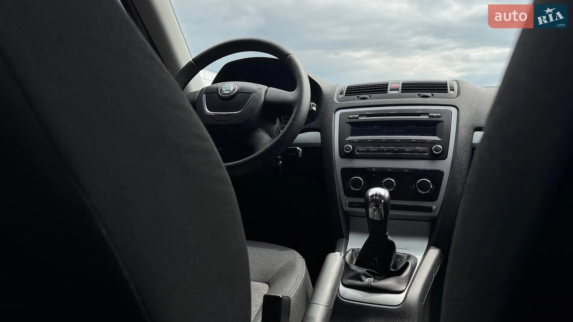 2010 Skoda Octavia - мініатюра 34