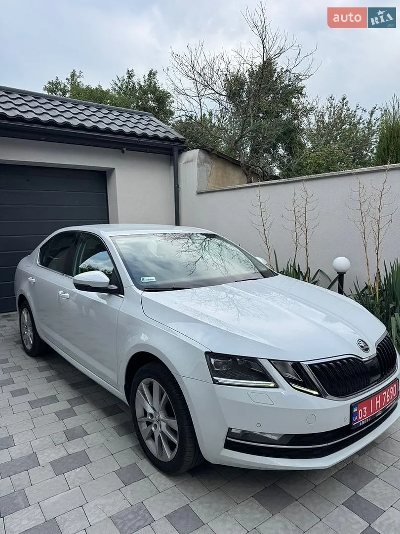 2017 Skoda Octavia - фото 1