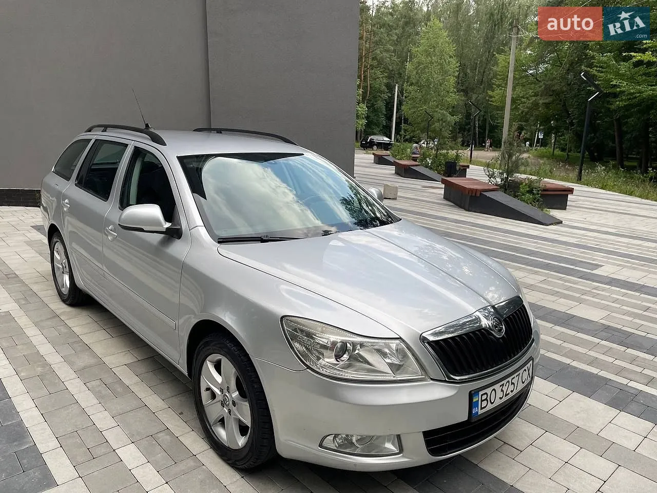 2010 Skoda Octavia - мініатюра 5