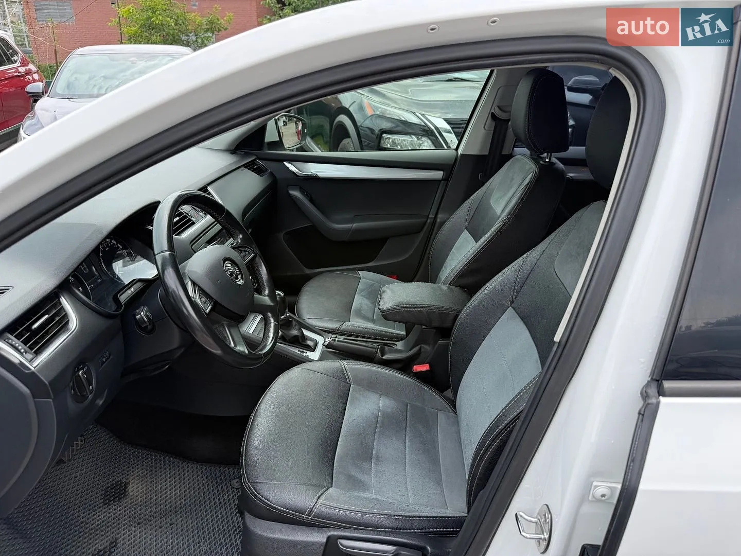 2013 Skoda Octavia - мініатюра 16