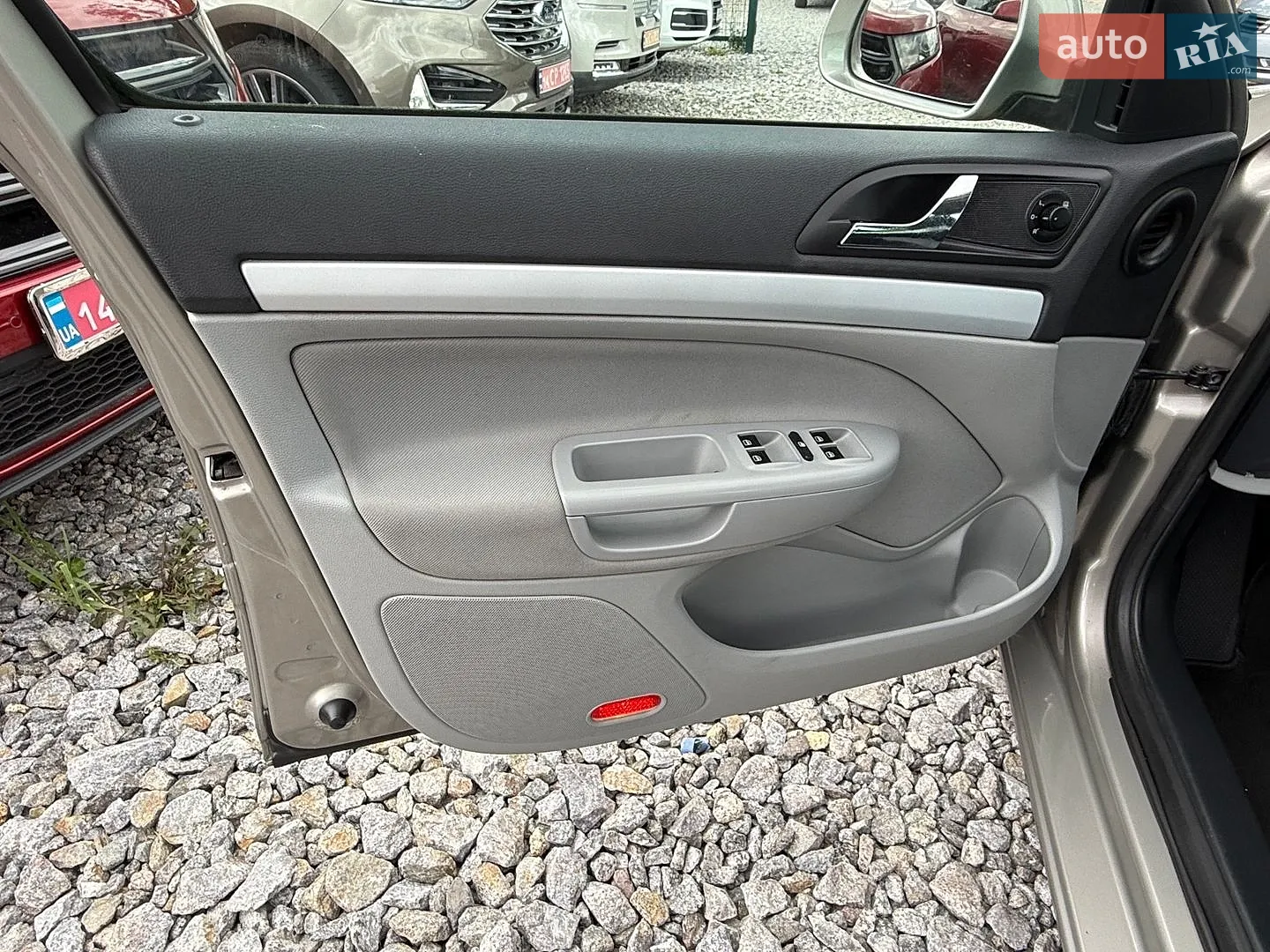 2011 Skoda Octavia - мініатюра 25