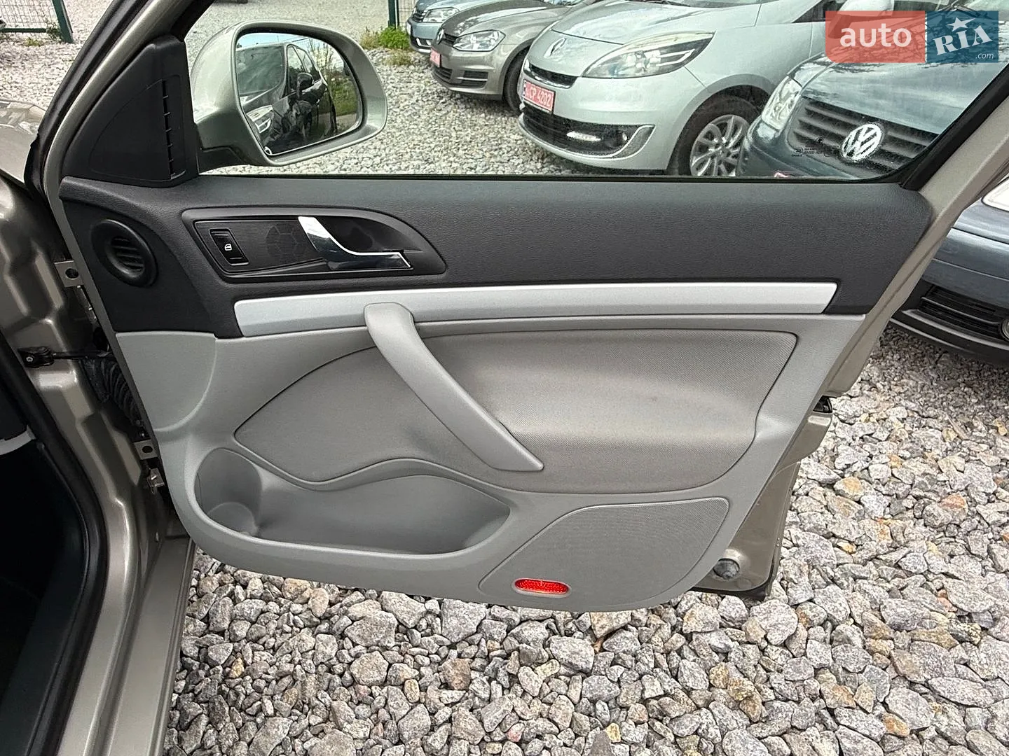 2011 Skoda Octavia - мініатюра 26