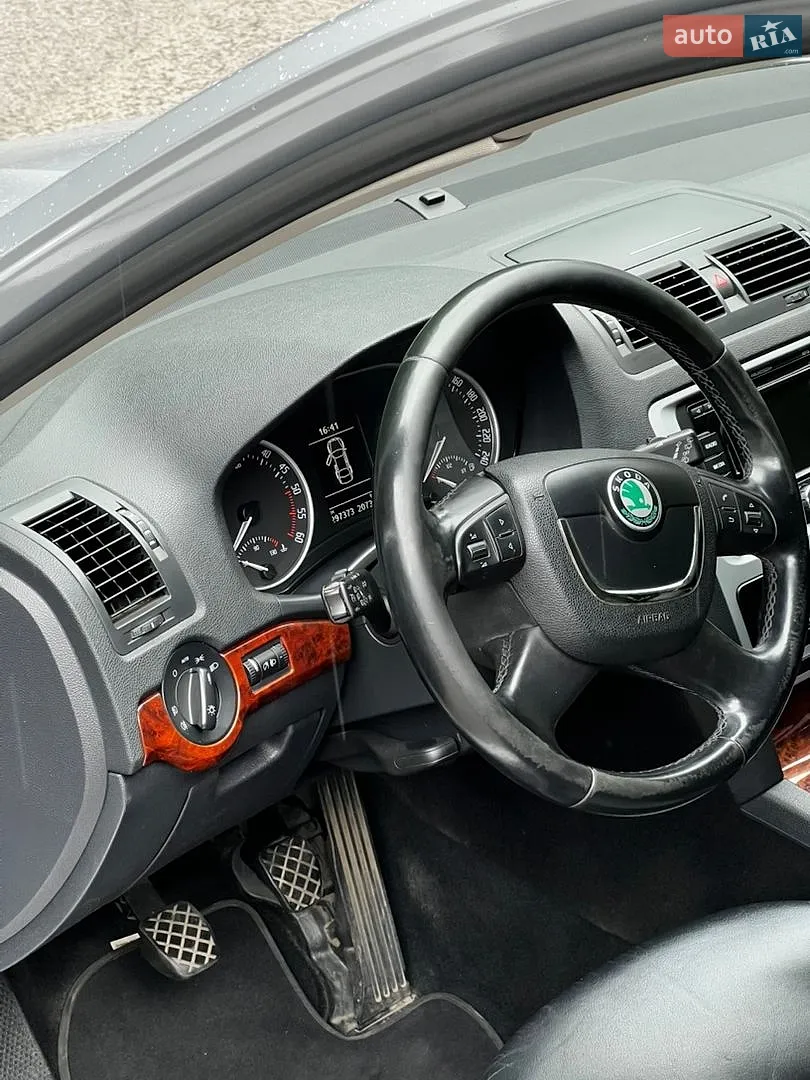 2011 Skoda Octavia - мініатюра 11