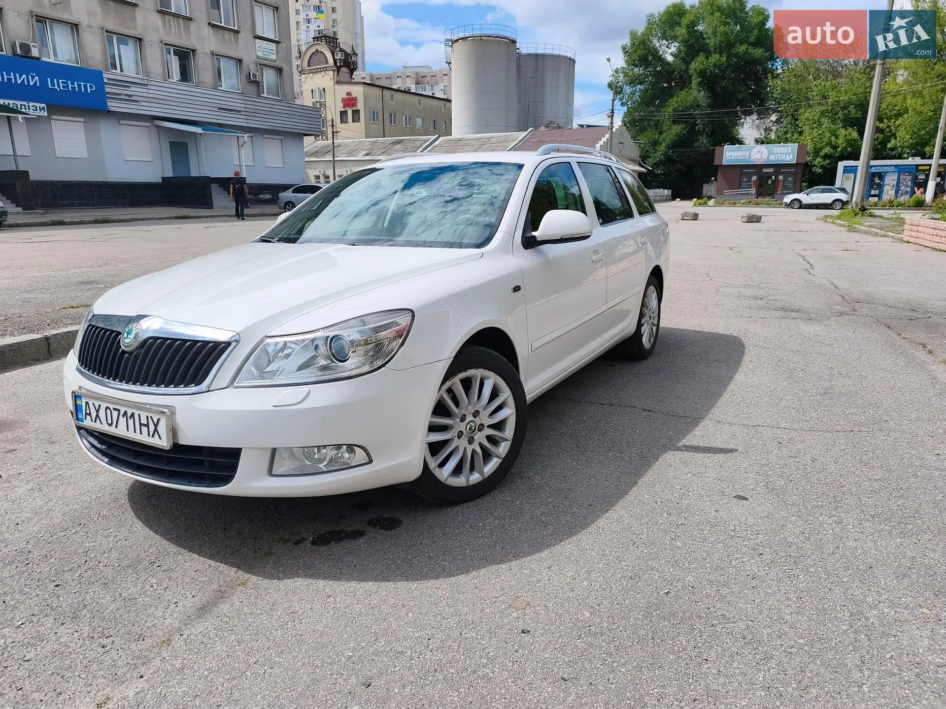 2010 Skoda Octavia - мініатюра 14