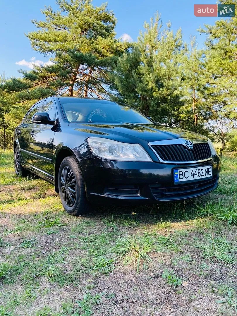 2010 Skoda Octavia - фото 1