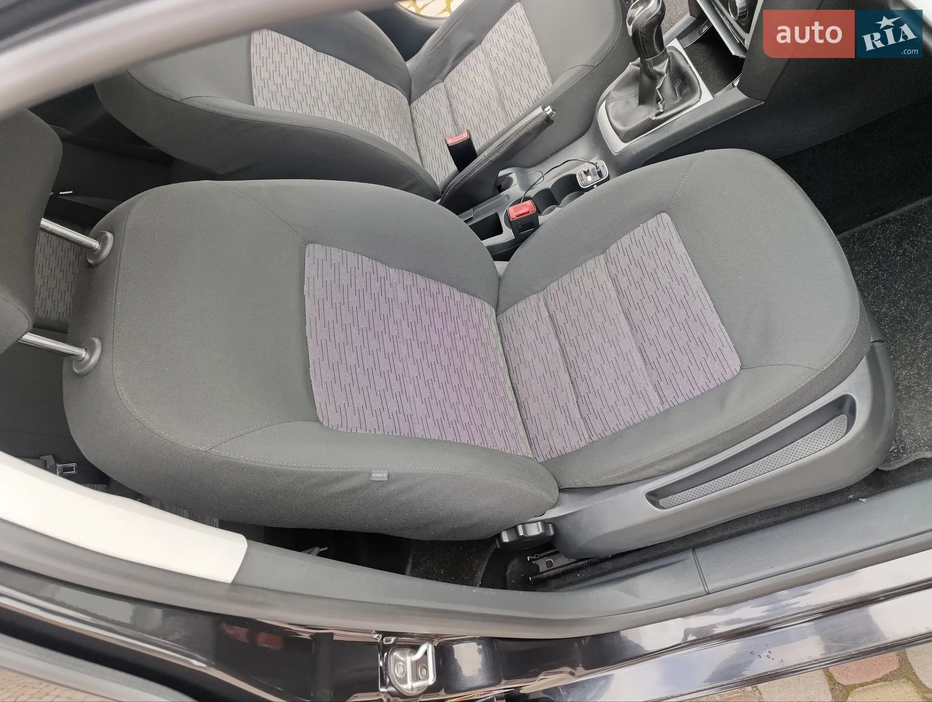 2011 Skoda Octavia - мініатюра 13