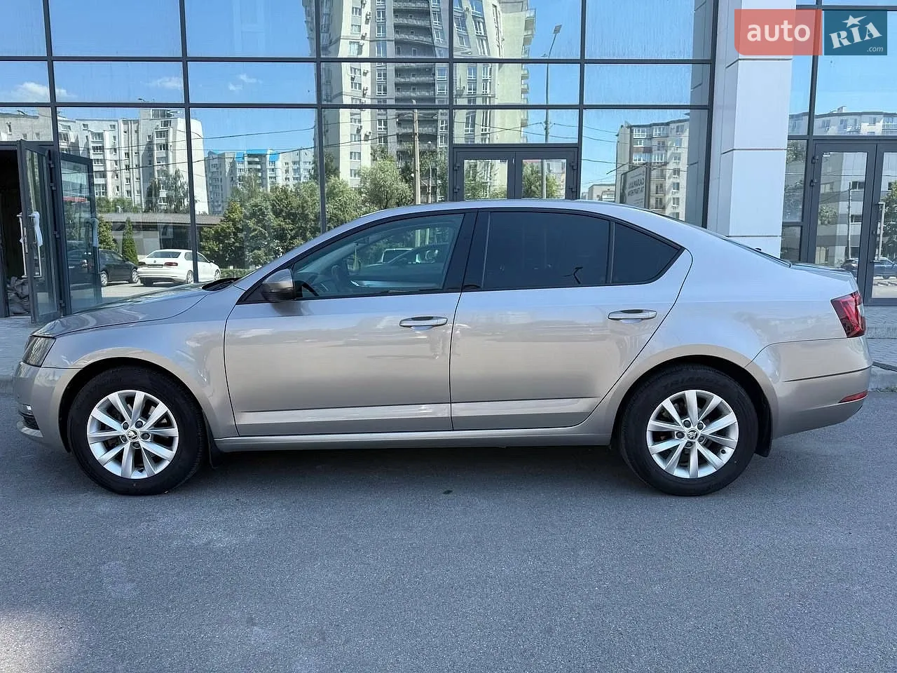2017 Skoda Octavia - мініатюра 8